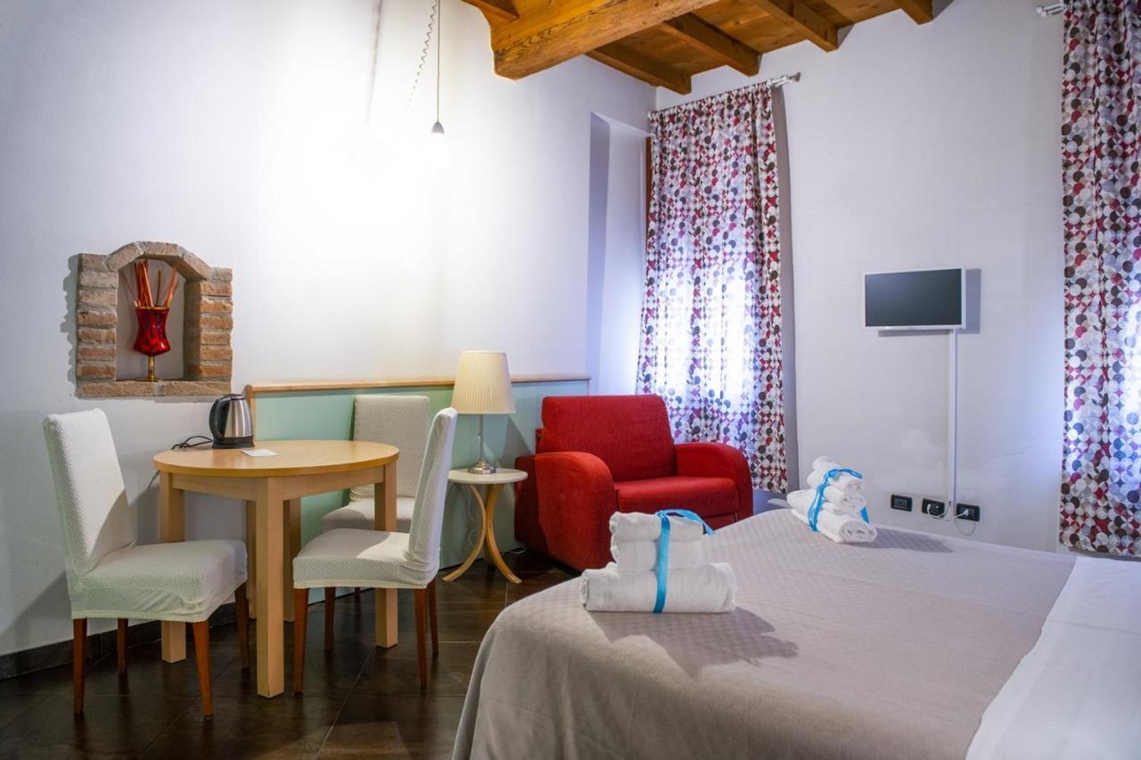 L'Ippogrifo Apartment Ferrara Kültér fotó